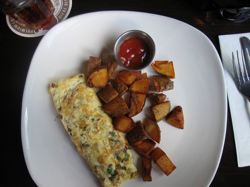 Omelet at Dublin Crossing